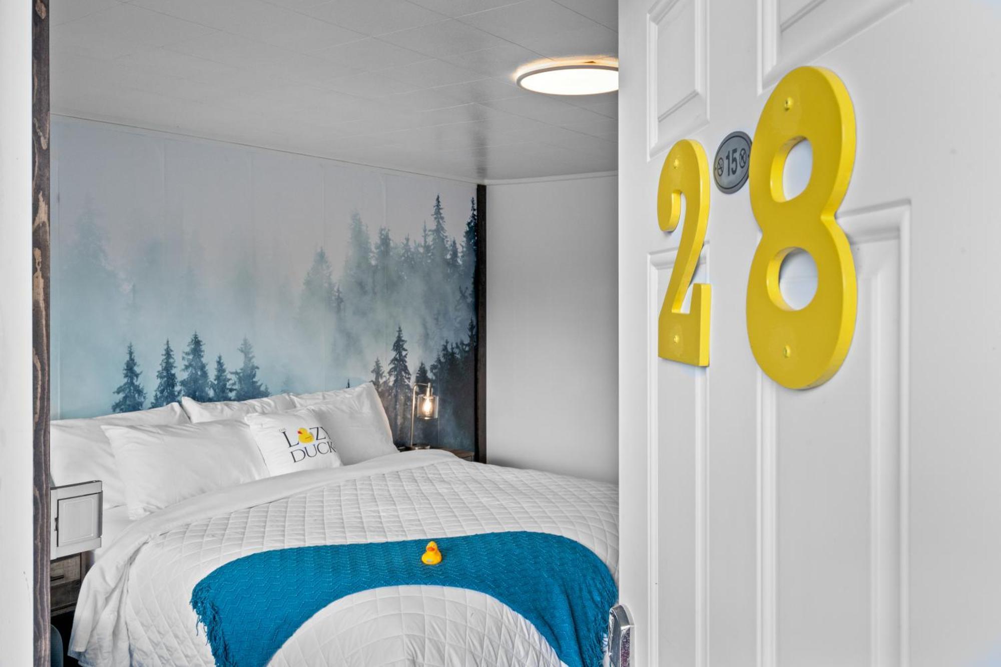 Lazy Duck Inn West Yellowstone Ngoại thất bức ảnh