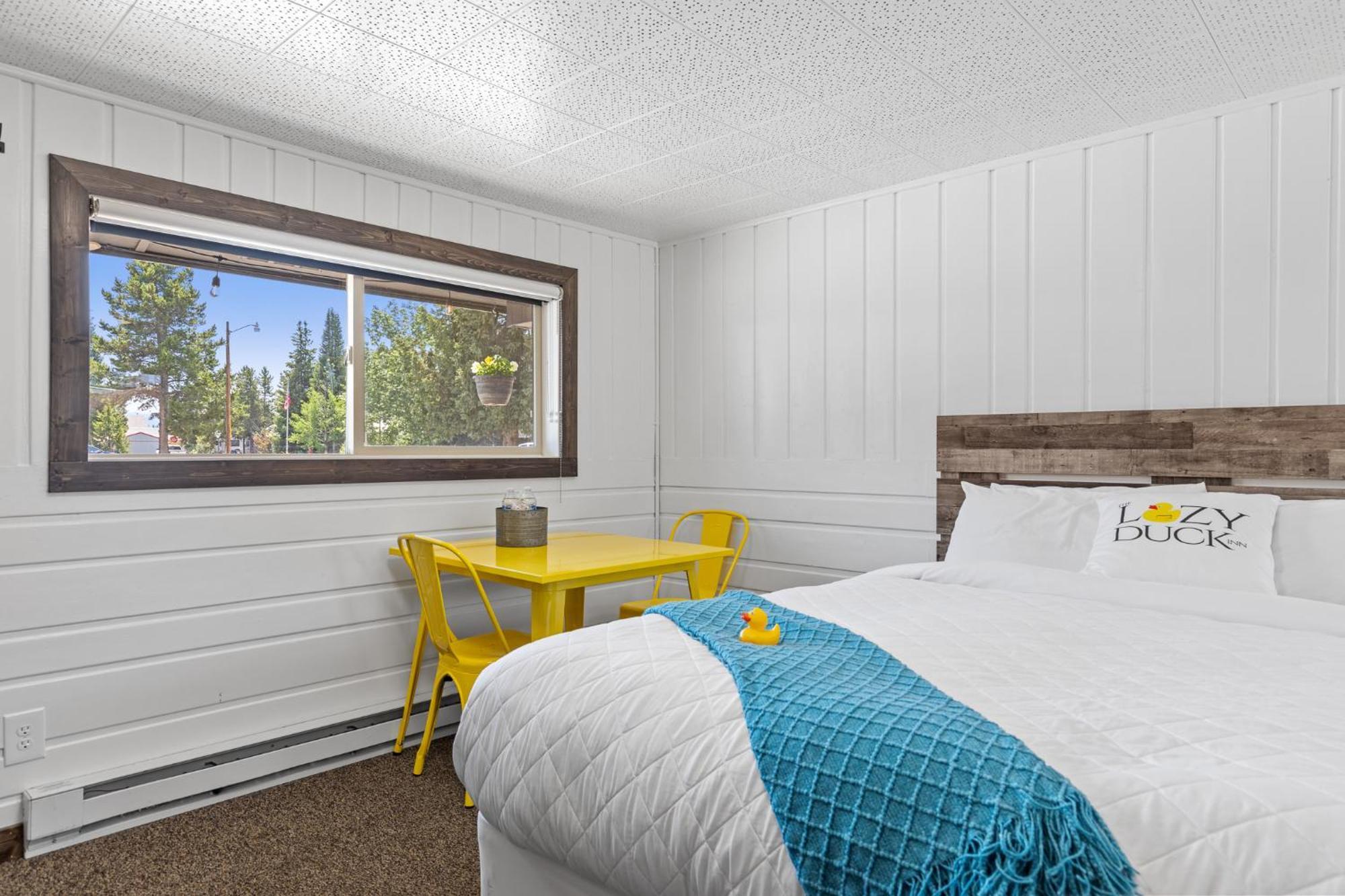 Lazy Duck Inn West Yellowstone Ngoại thất bức ảnh