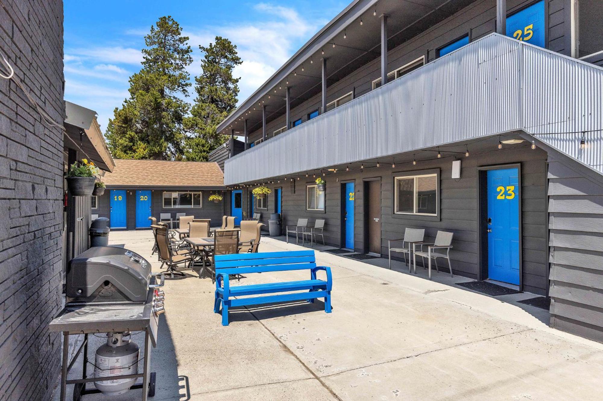 Lazy Duck Inn West Yellowstone Ngoại thất bức ảnh