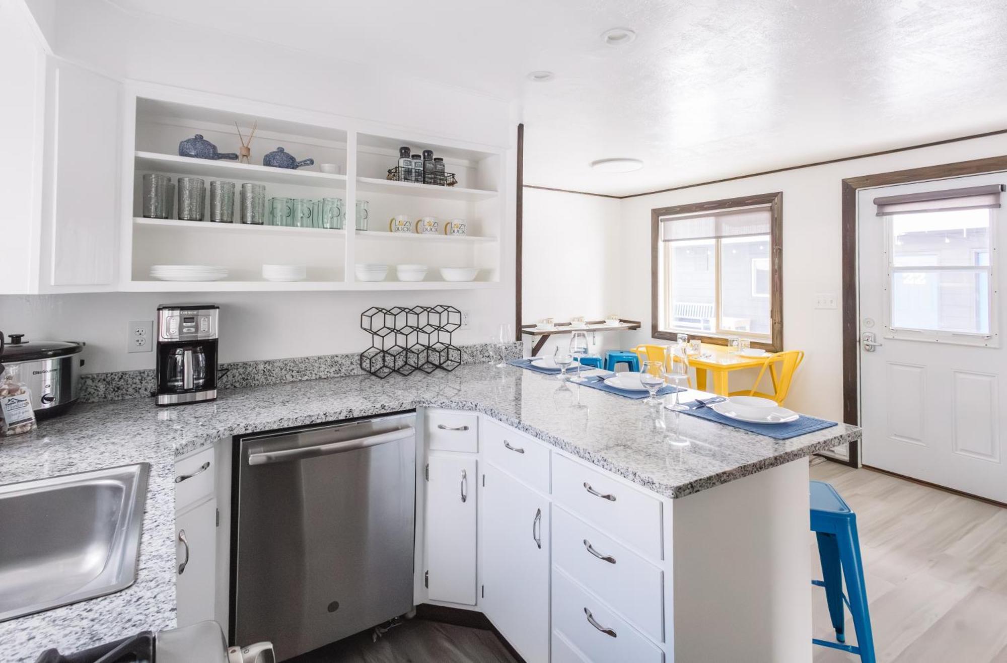 Lazy Duck Inn West Yellowstone Ngoại thất bức ảnh